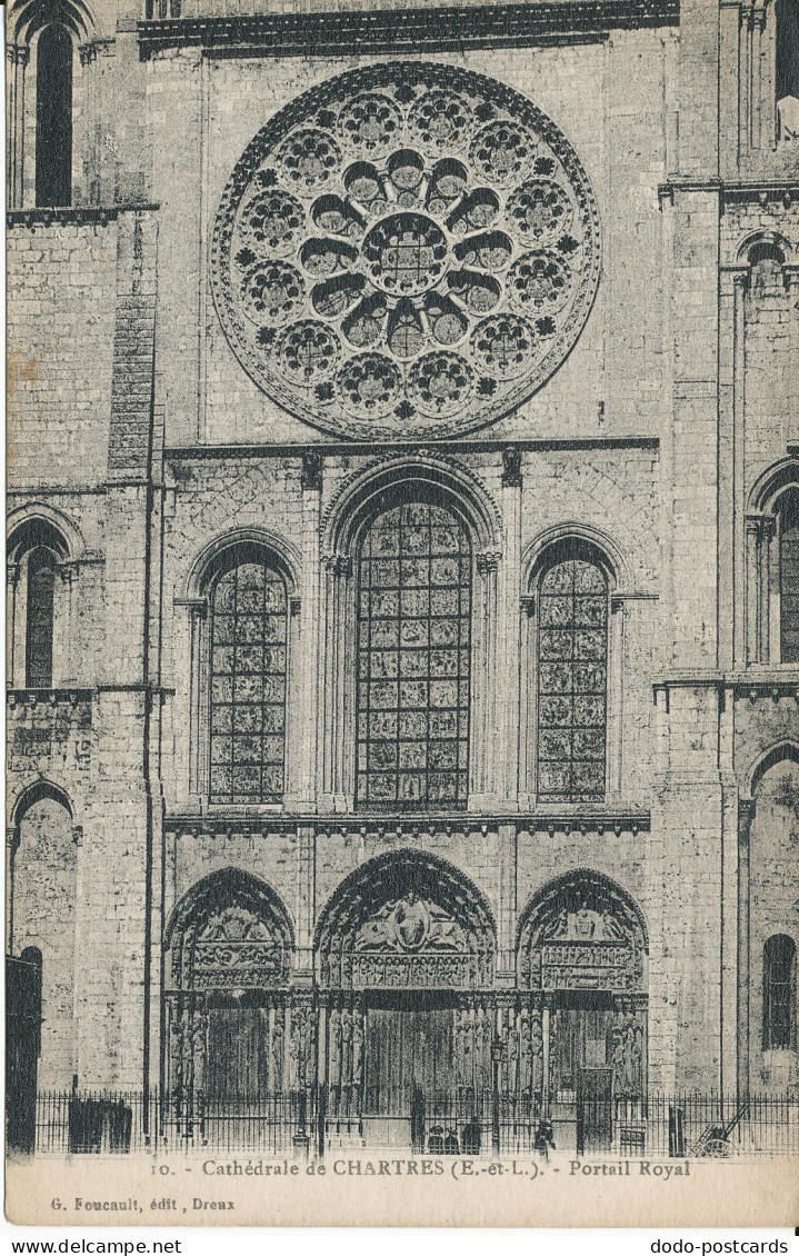 PC47394 Cathedrale De Chartres. Portail Royal. G. Foucault. No 10 - Monde