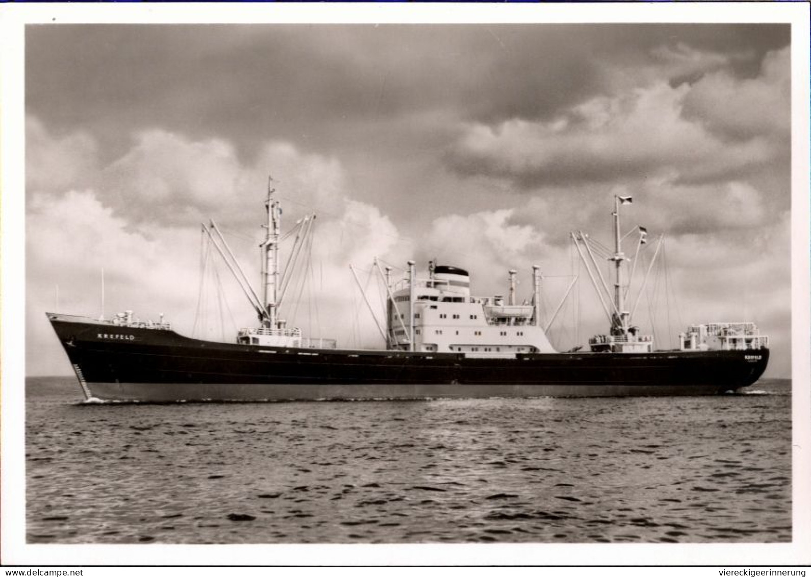 ! S/w Ansichtskarte Ship, MS Krefeld, Hamburg Amerika Linie, Frachtschiff - Commercio