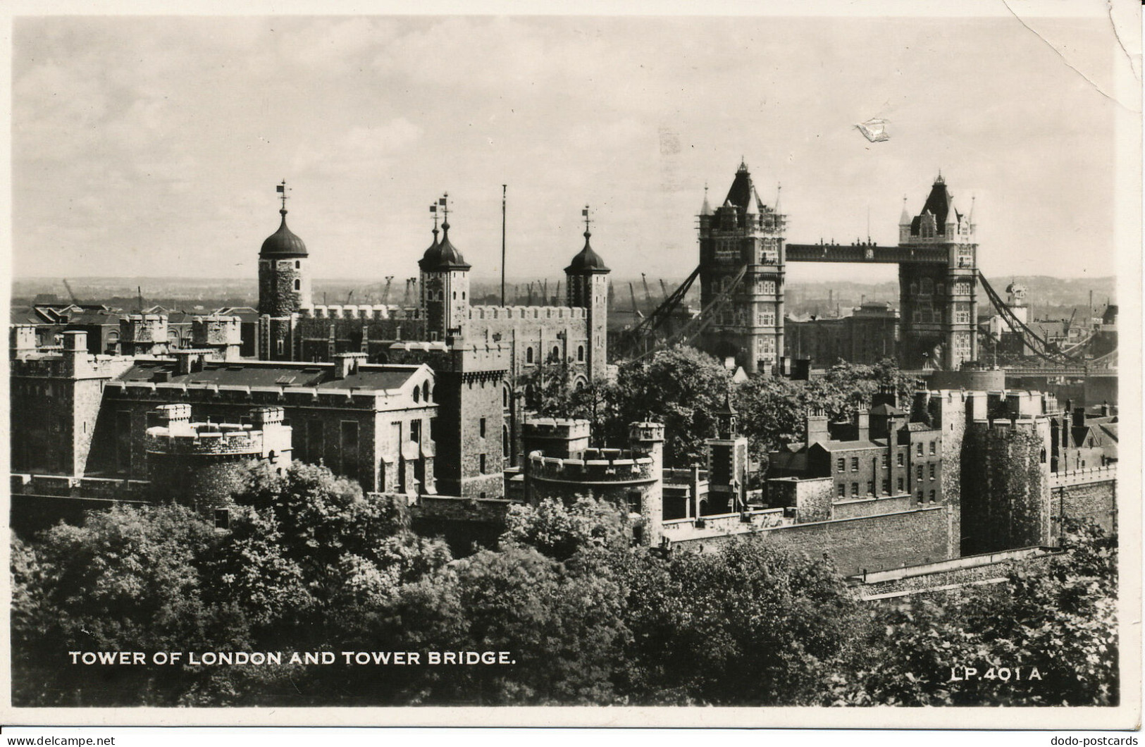 PC00336 Tower Of London And Tower Bridge. 1955. RP - Autres & Non Classés