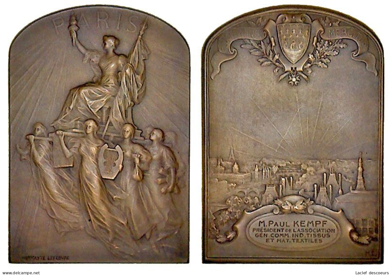 Plaquette De Récompense Associative, Paris - Professionnels / De Société