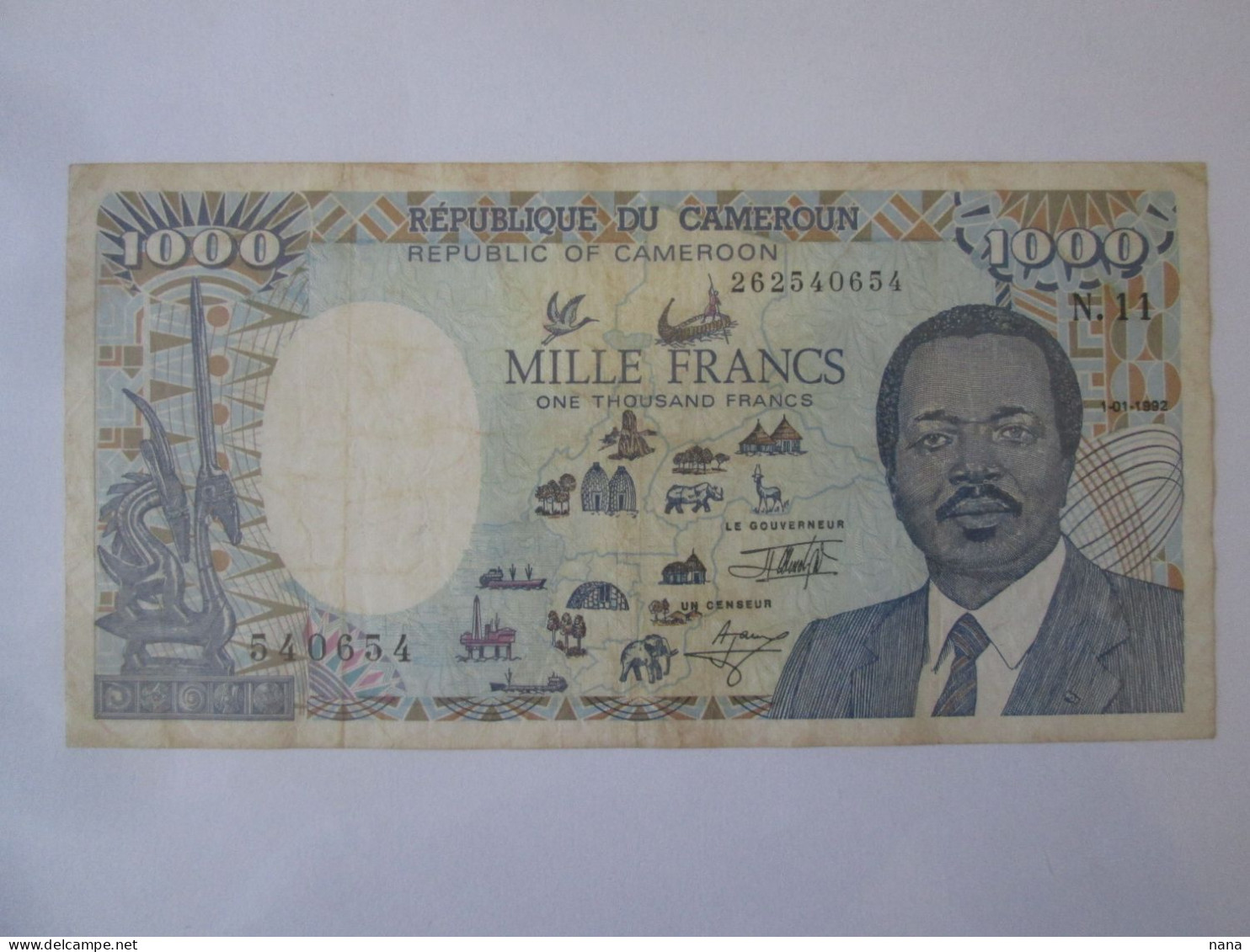 Rare Year! Cameroon 1000 Francs 1992 Banknote,see Pictures - Camerún