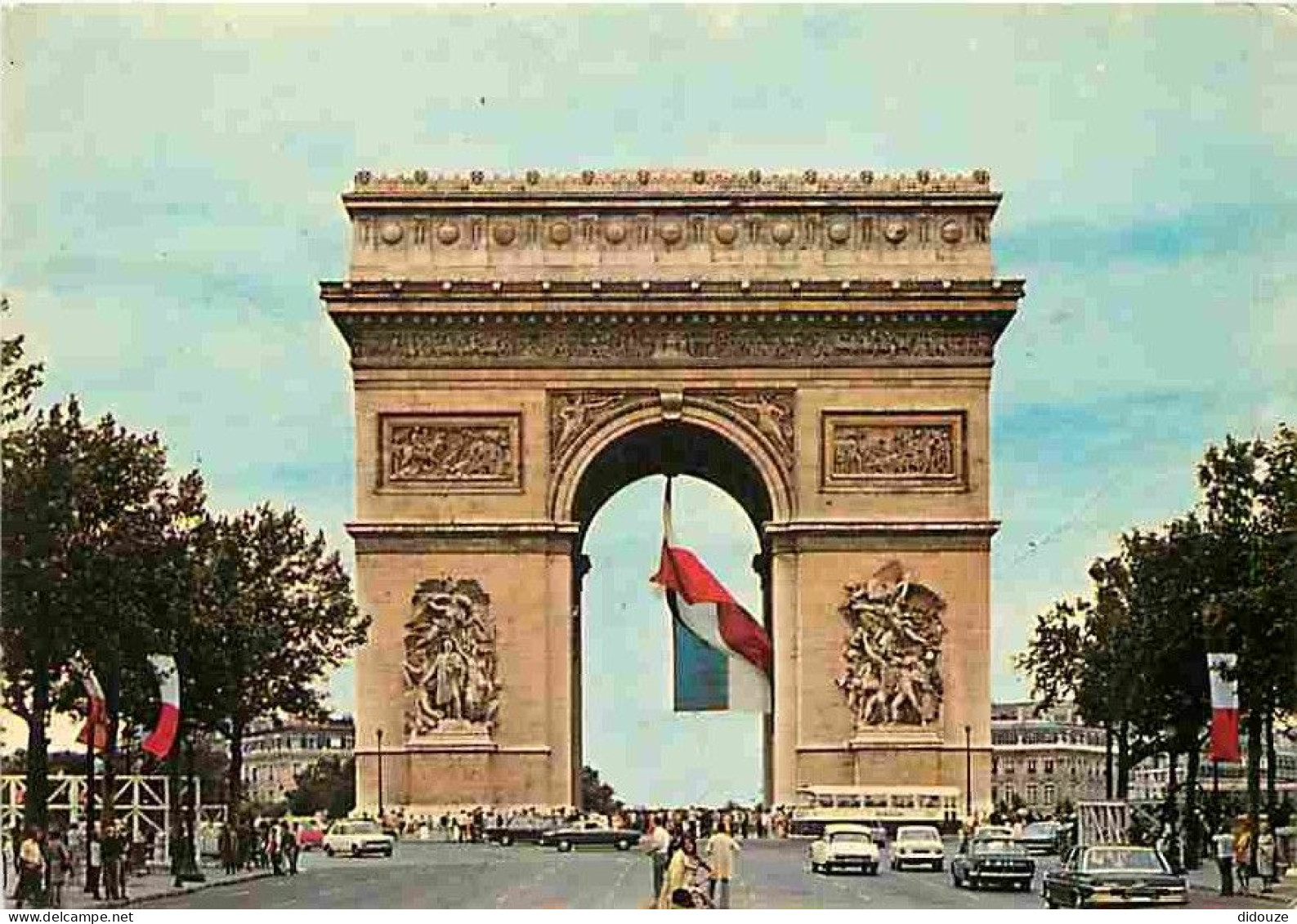 Automobiles - Paris - L'Arc De Triomphe - CPM - Voir Scans Recto-Verso - Turismo