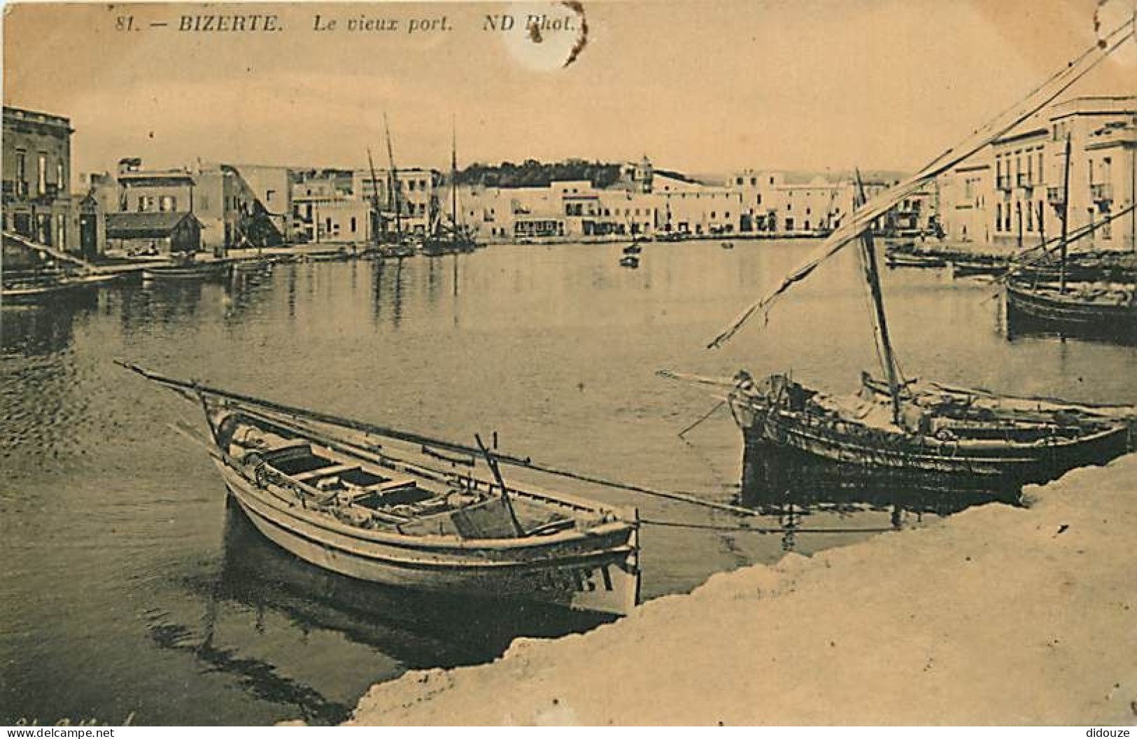 Tunisie - Bizerte - Le Vieux Port - CPA - Oblitération Ronde De 1911 - Etat Trou De Punaise Visible - Voir Scans Recto-V - Tunisia