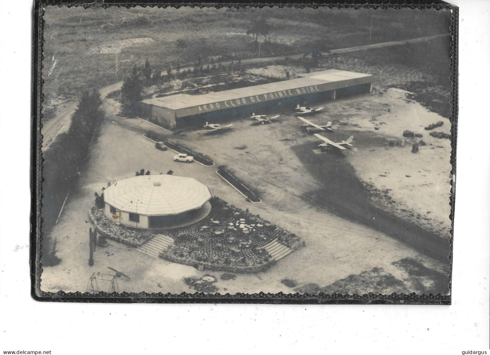 Afrique-AEF- Congo Français - POINTE-NOIRE- Une Vue Aérienne De " L'AERO-CLUB" " Hangars-Avions - Pointe-Noire