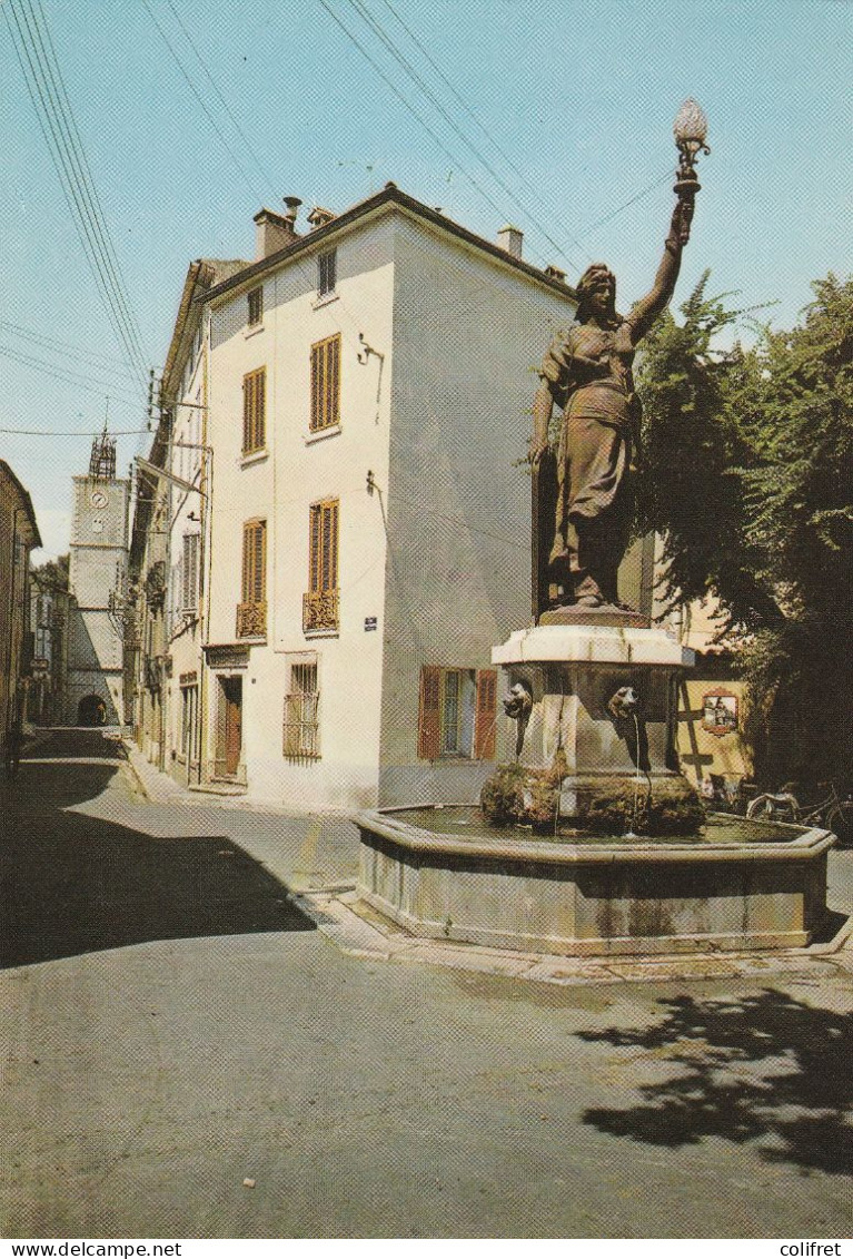 83 - Besse-sur-Issole  -  La Fontaine De La Liberté - Besse-sur-Issole