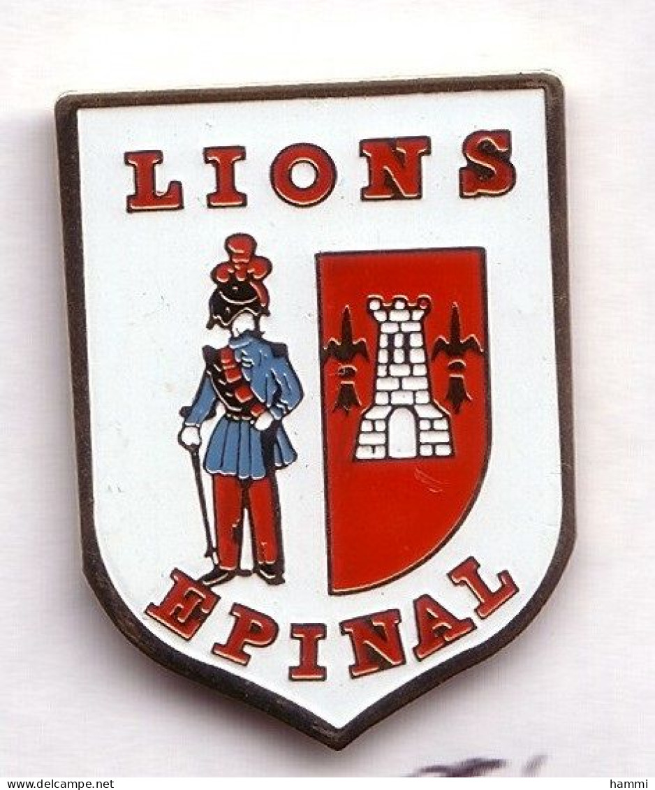 AB78 Pin's Lion's  LIONS CLUB ÉPINAL VOSGES écusson Blason Version Fond Blanc Achat Immédiat - Asociaciones