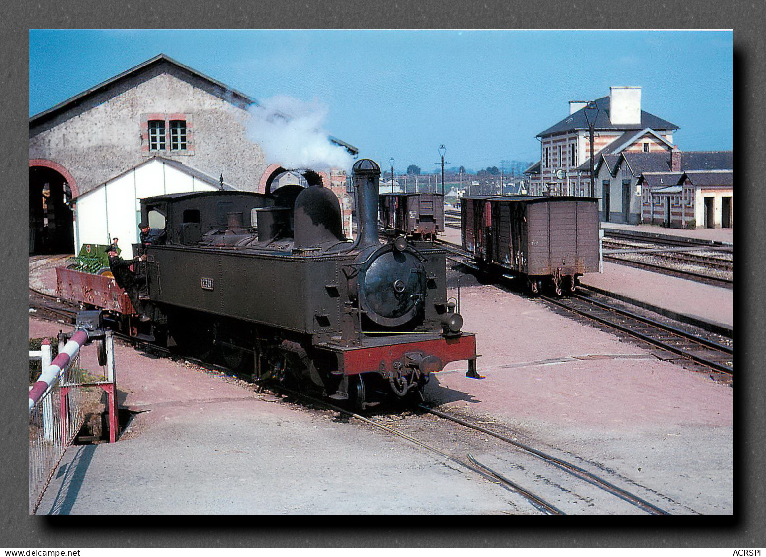 CHATEAULIN Locomotive 230T En Gare Sur Embranchement Carte Rare  (scan Recto-verso) PFRCR00020 P - Châteaulin