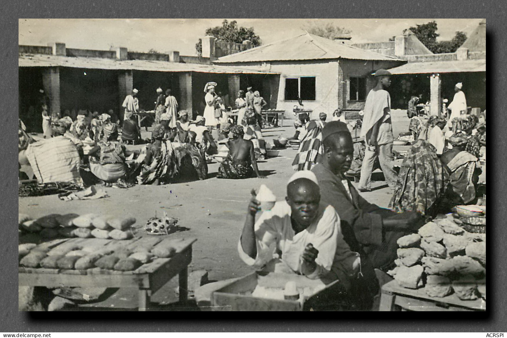 Cameroun N'gaoundere Interieur Du Marche 27 Ngaoudere  (scan Recto-verso) PFRCR00033P - Cameroun