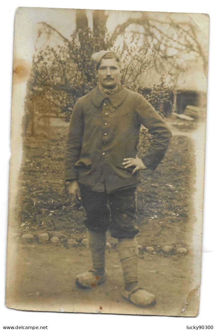 CARTE PHOTO D'UN PRISONNIER DE GUERRE DU 67 -ème REGIMENT INFANTERIE AU CAMP DE GIESSEN  - MILITARIA - War 1914-18