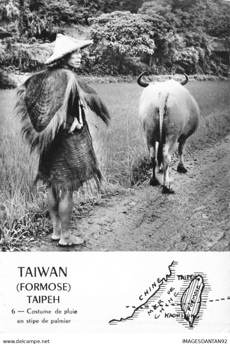CHINE #FG56104 TAIWAN FORMOSE TAIPEH COSTUME DE PLUIE EN STIPE DE PALMIER - Chine