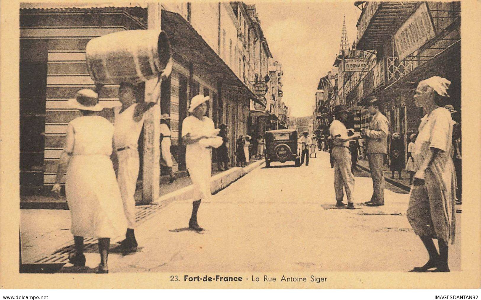 MARTINIQUE #FG55944 LA RUE ANTOINE SIGER - Fort De France