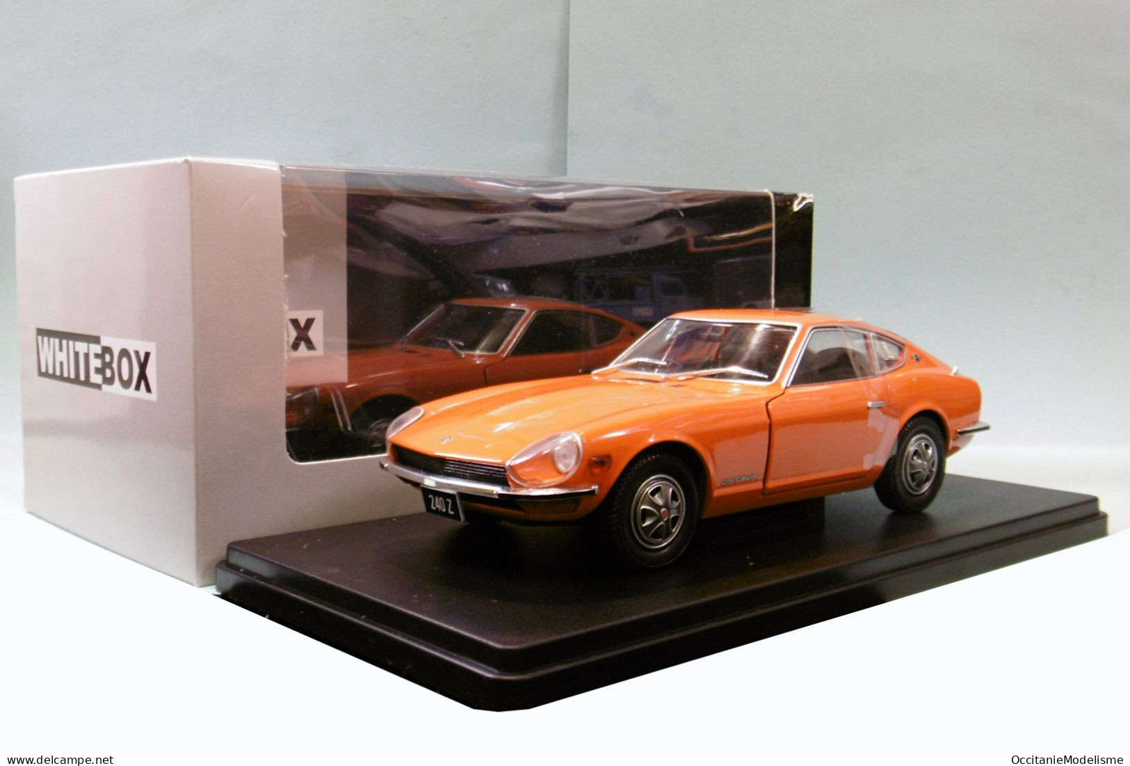 WhiteBox - DATSUN 240 Z Orange Réf. WB124198 Neuf NBO 1/24 - Autres & Non Classés