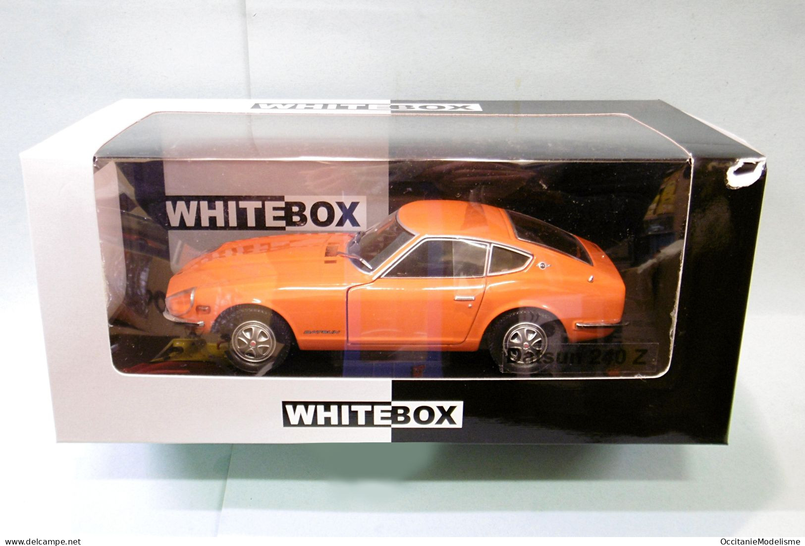 WhiteBox - DATSUN 240 Z Orange Réf. WB124198 Neuf NBO 1/24 - Autres & Non Classés