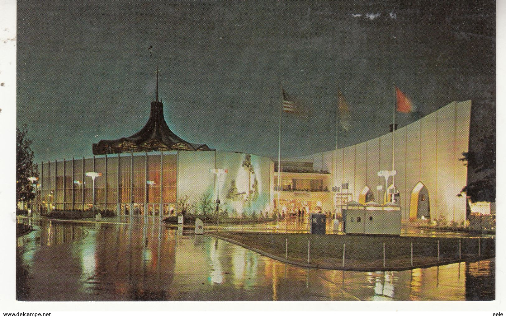 CO77. Vintage US Postcard. New York World's Fair. The Vatican Pavilion. - Expositions