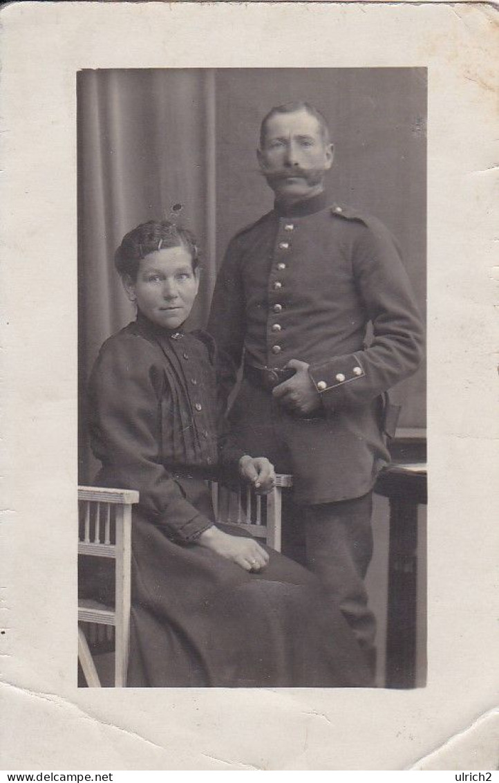 AK Foto Deutscher Soldat Mit Bart Mit Frau - 1. WK (68402) - War 1914-18