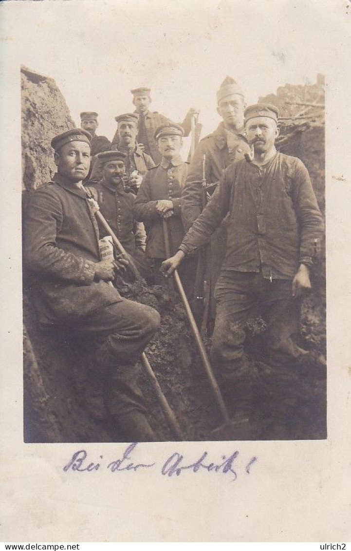 AK Foto Deutsche Soldaten Beim Stellungsbau - 1915 (68404) - Oorlog 1914-18