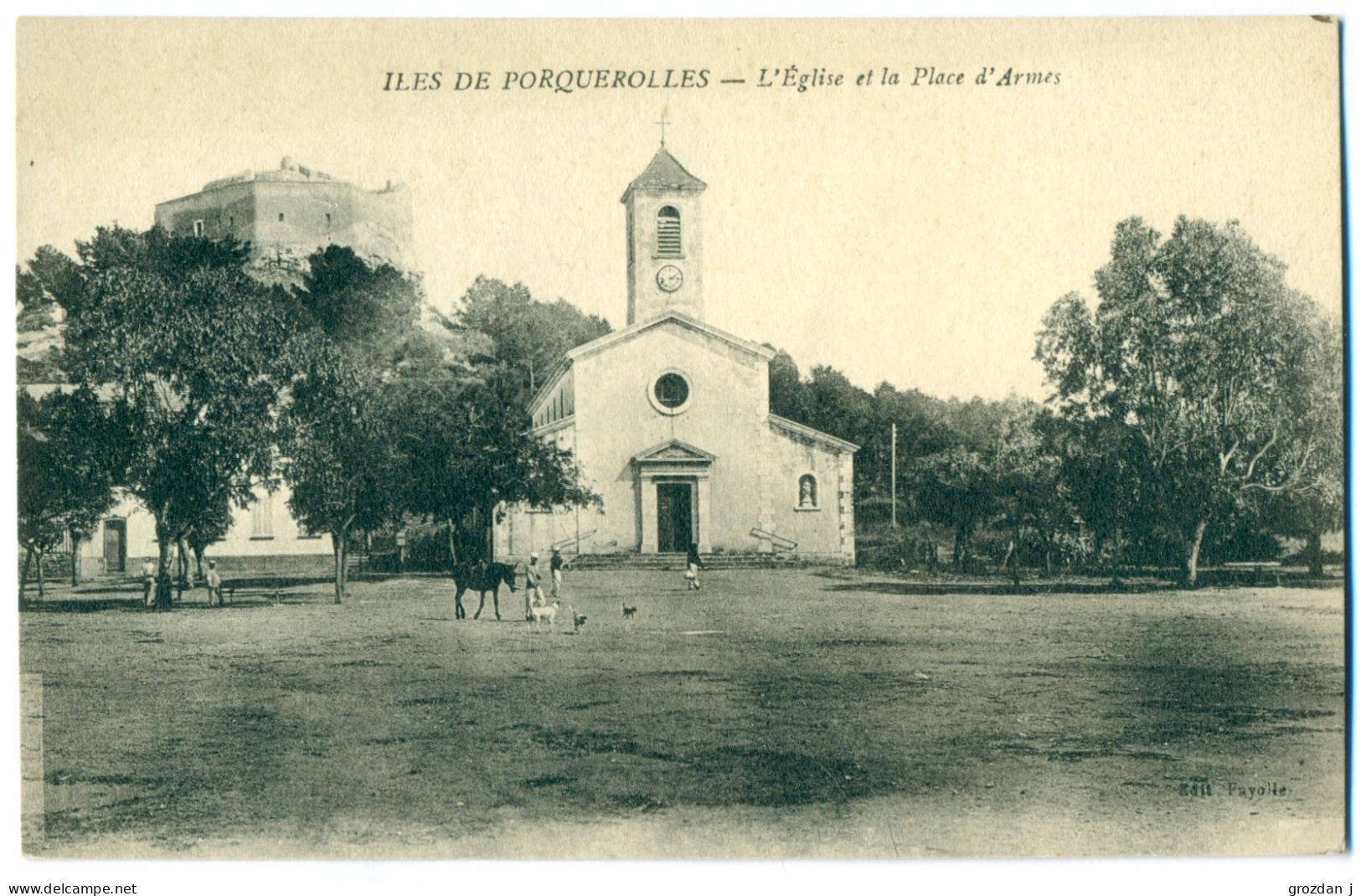 Îles De Porquerolles, L'Église Et La Place D'Armes, France - Porquerolles