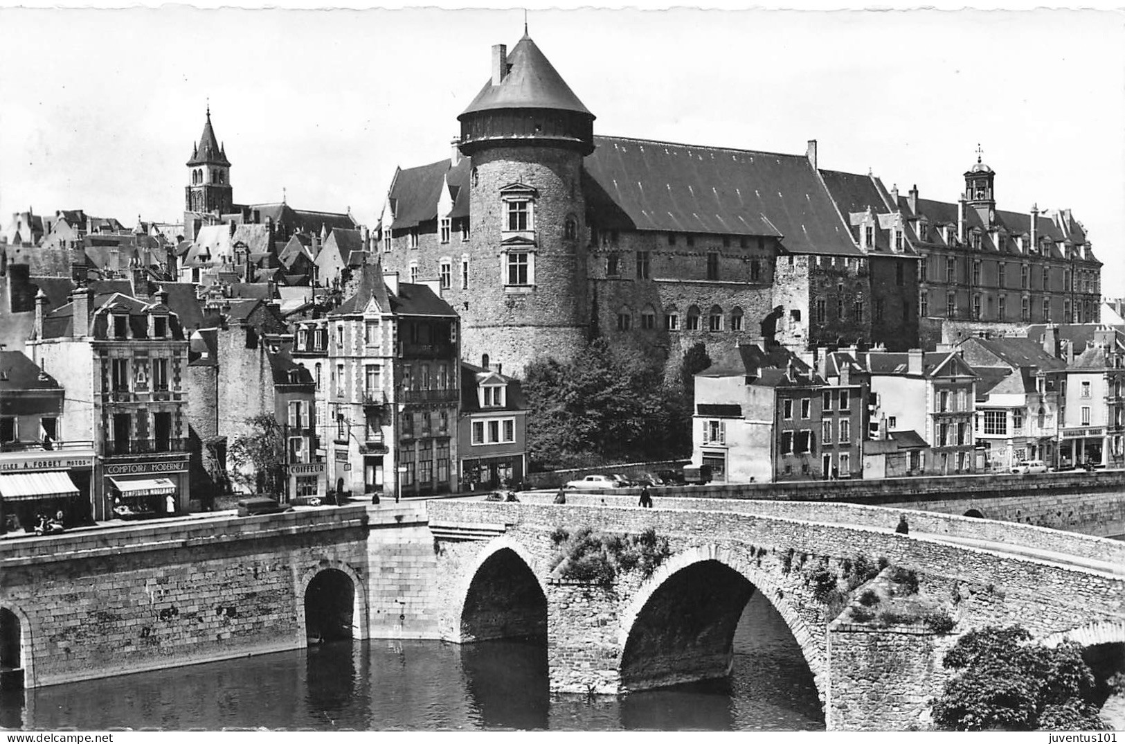 CPSM Laval-Le Vieux Pont Et Le Château-7       L2801 - Laval