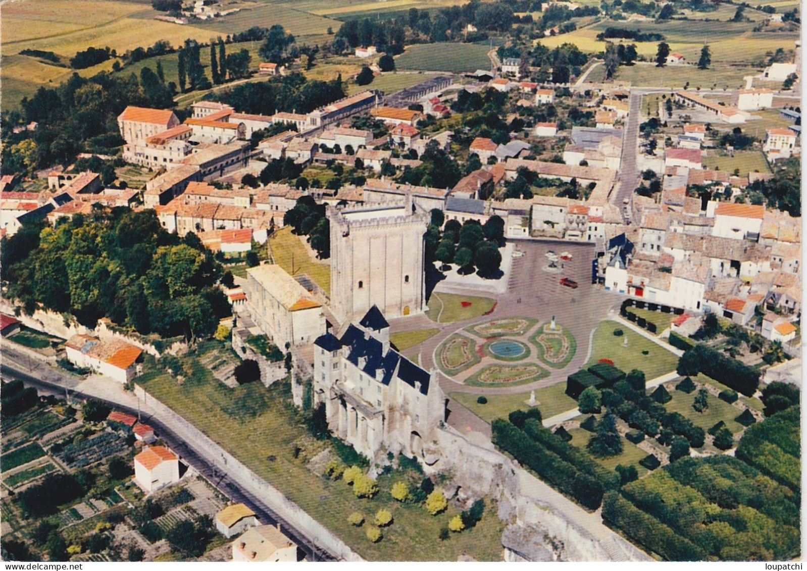 PONS Vue D'ensemble Du Chateau - Pons