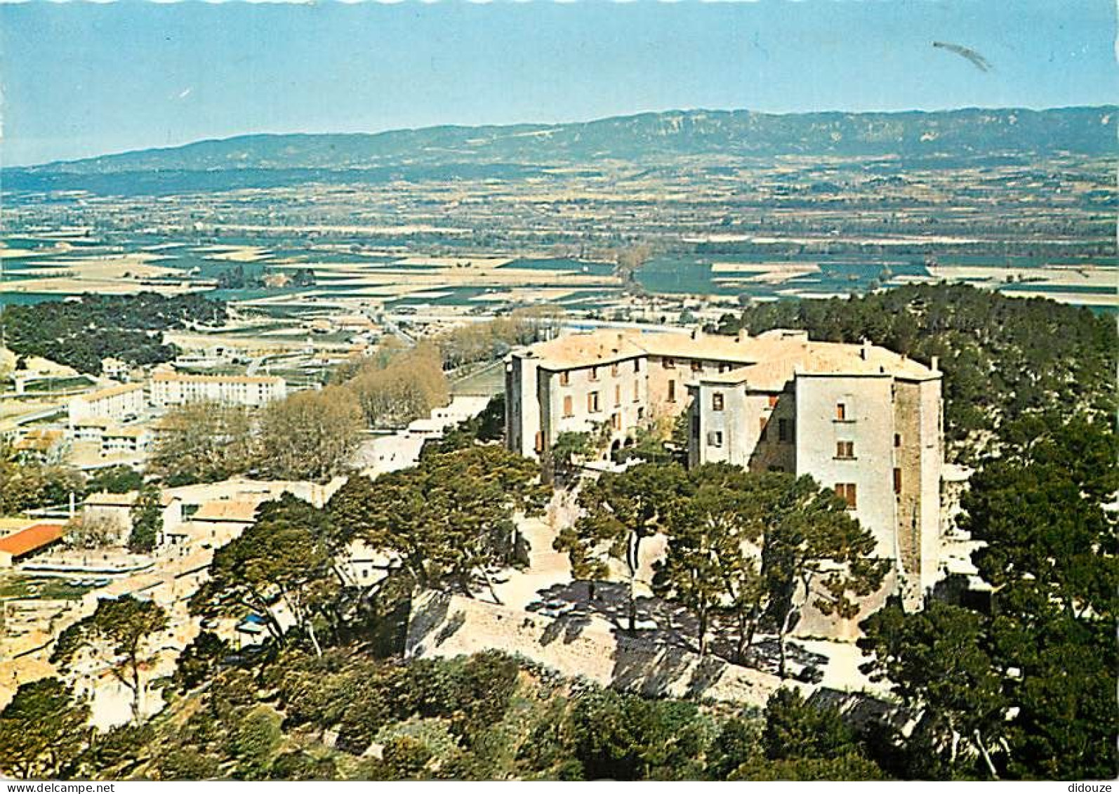 13 - Meyrargues - Le Château - Vue Aérienne - CPM - Voir Scans Recto-Verso - Meyrargues