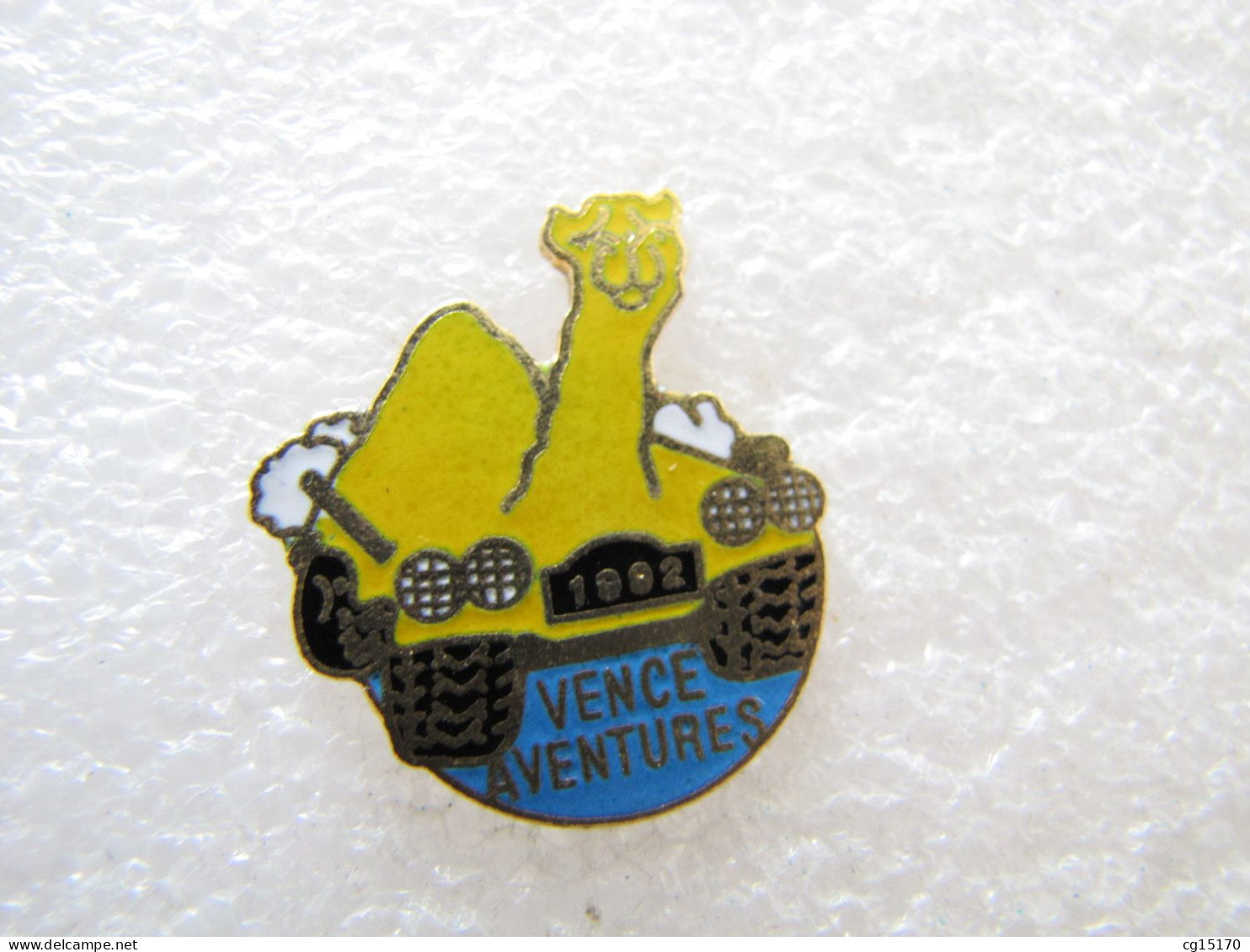 PIN'S   VENCE  AVENTURES 1992   CHAMEAU  Email Grand Feu  PIN'S TOP - Other & Unclassified