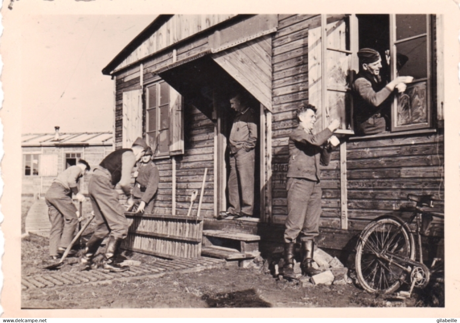 Photo Originale - 1941 - Guerre 1939/45  - Pres De BREME - Construction D'un Camp - Krieg, Militär