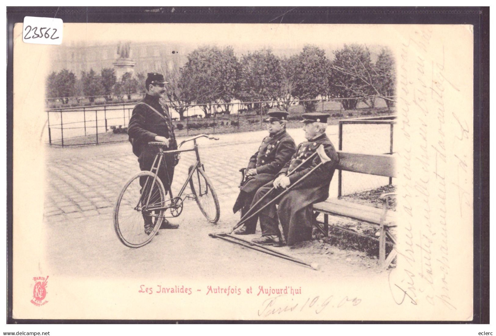 PARIS - LES INVALIDES AUTREFOIS ET AUJOURD'HUI - TB - Plätze