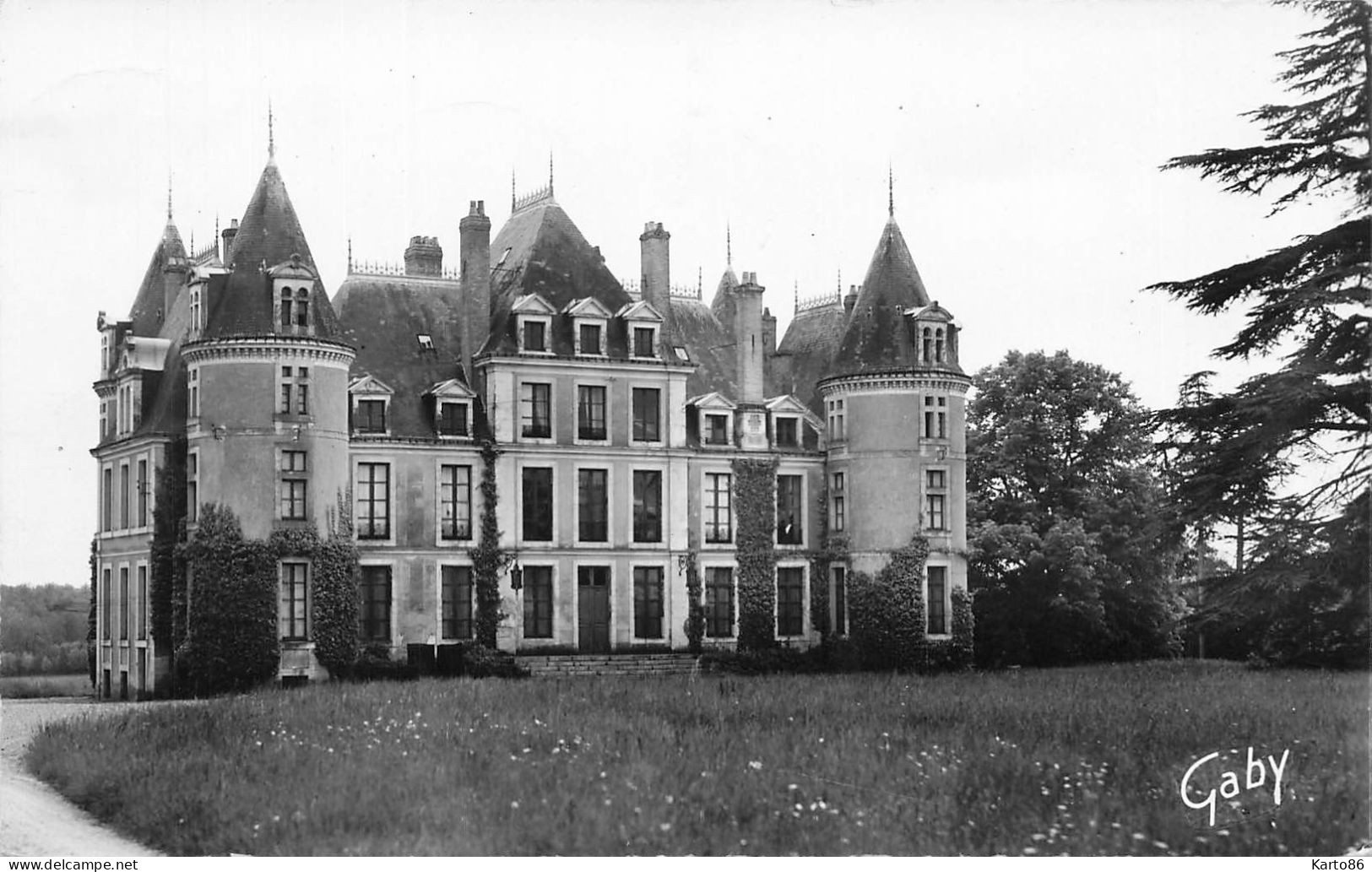 St Jean Du Bois * Près La Suze Sur Sarthe * Le Château De La Houssaye - Autres & Non Classés