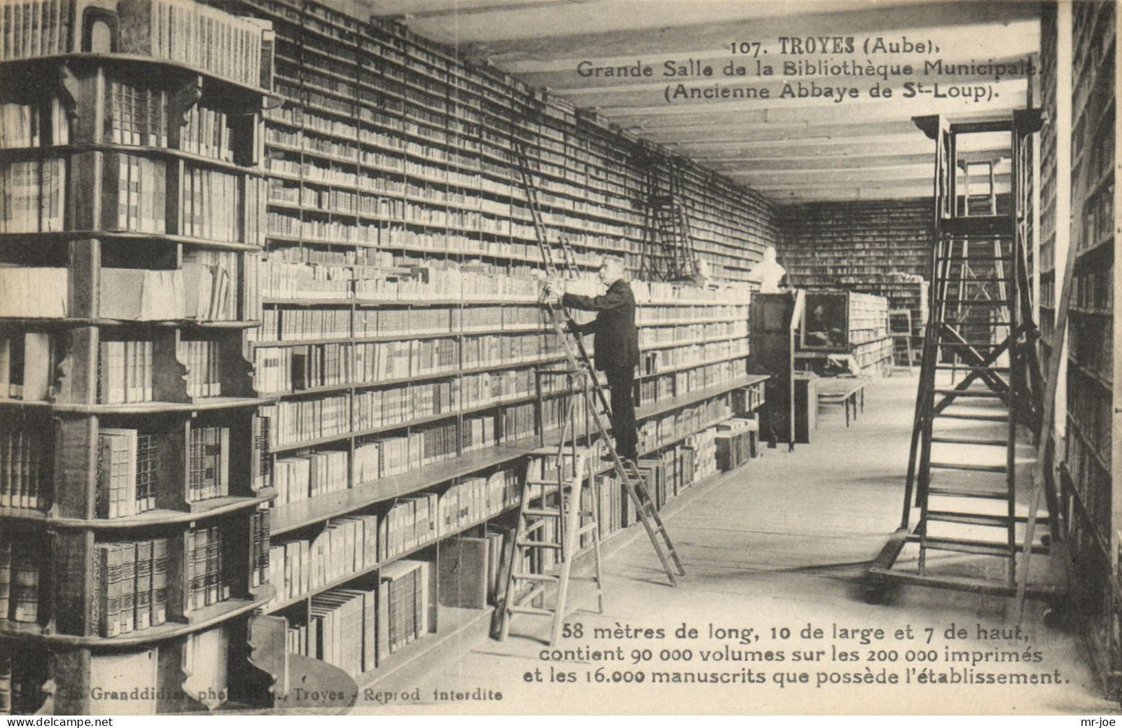 Troyes - Grande Salle De La Bibliothéque Municipale - Troyes