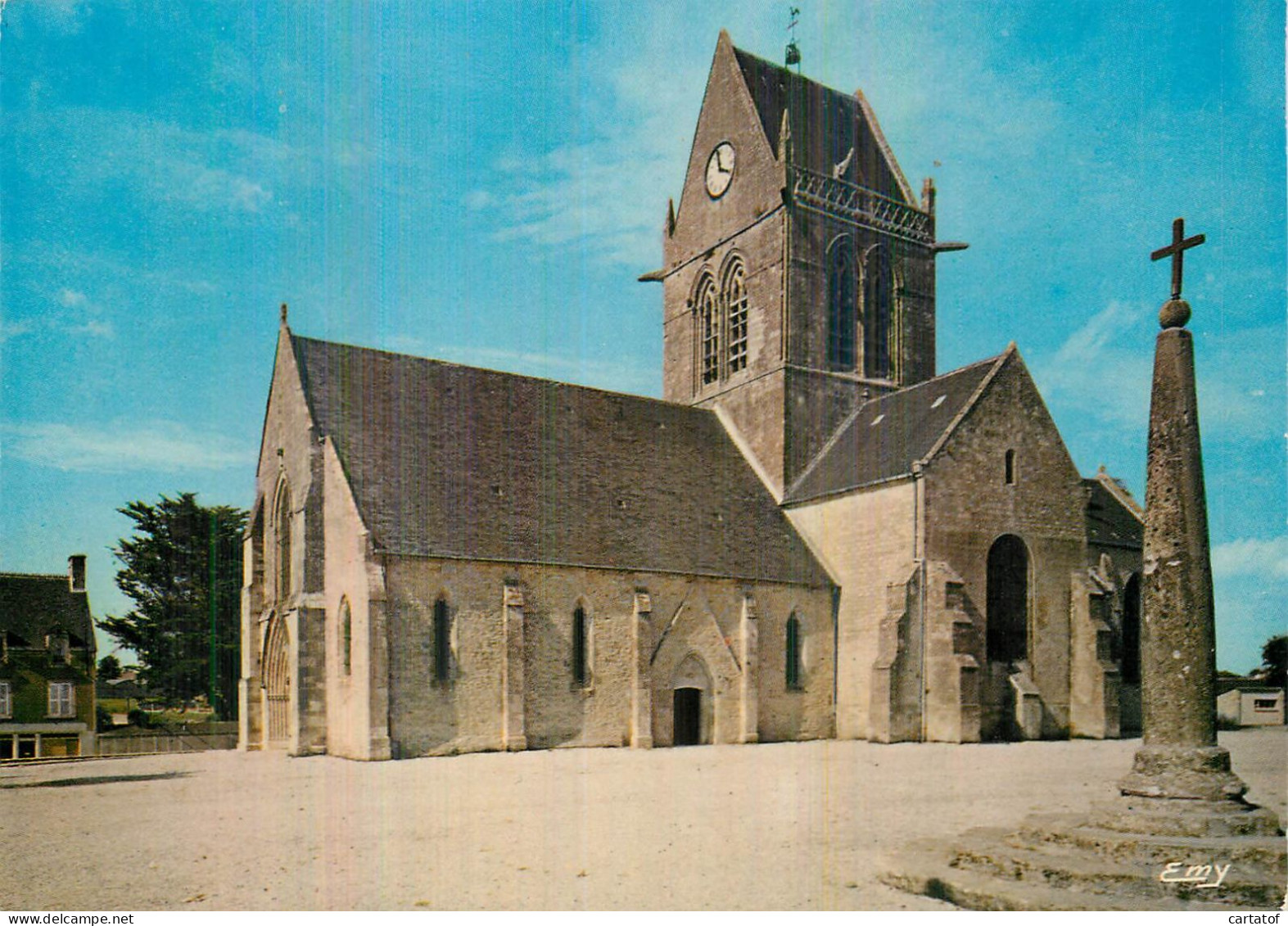 SAINTE MERE EGLISE . Eglise . Calvaire . - Sainte Mère Eglise