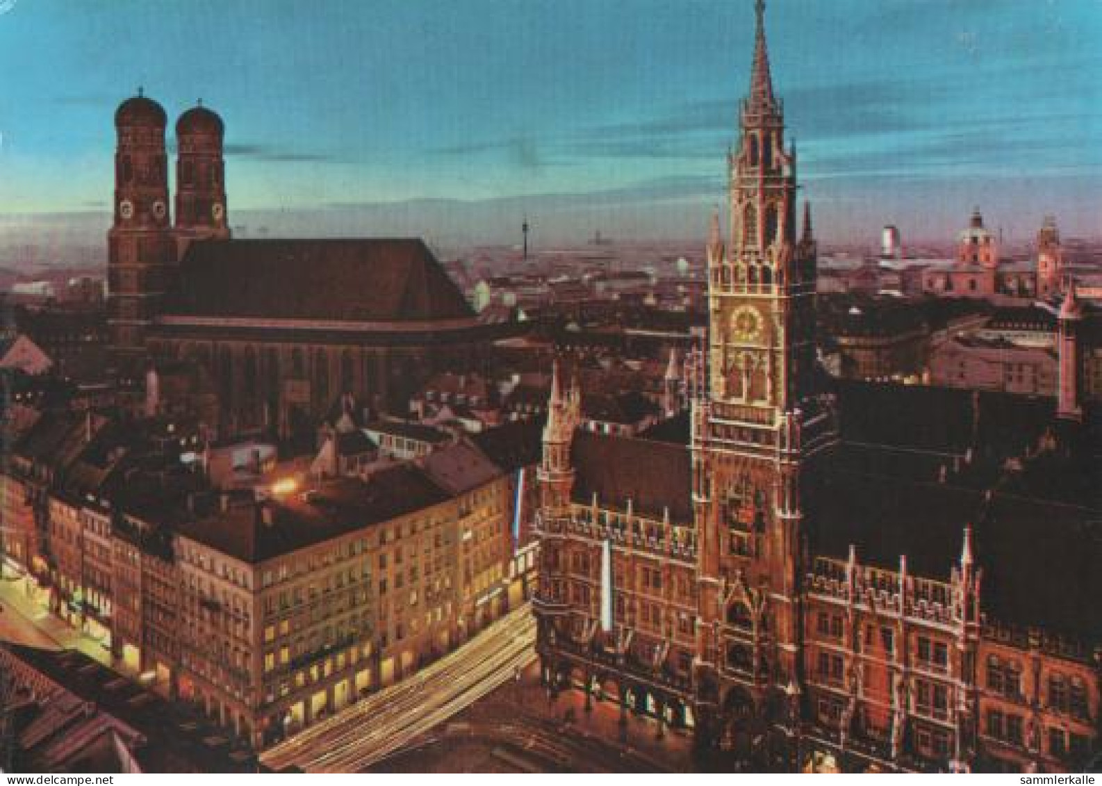 24666 - München - Neues Rathaus Und Frauenkirche - 2004 - Muenchen