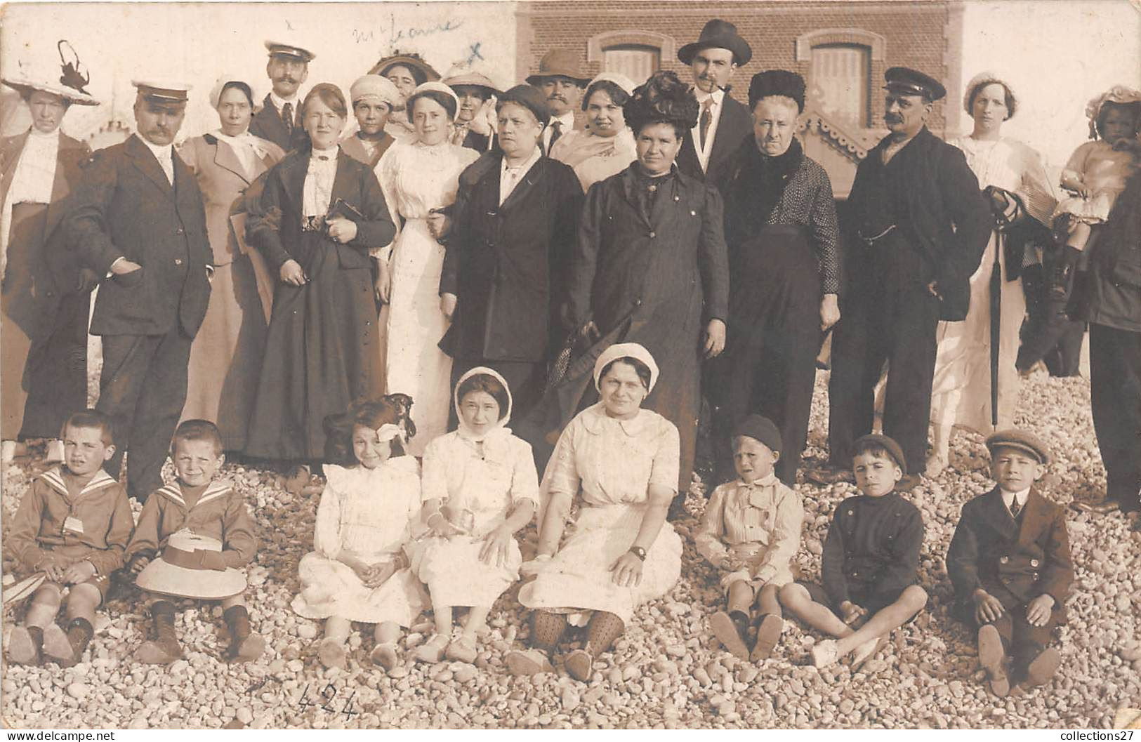 80-CAYEUX- CARTE-PHOTO- SUR LA PLAGE - Cayeux Sur Mer