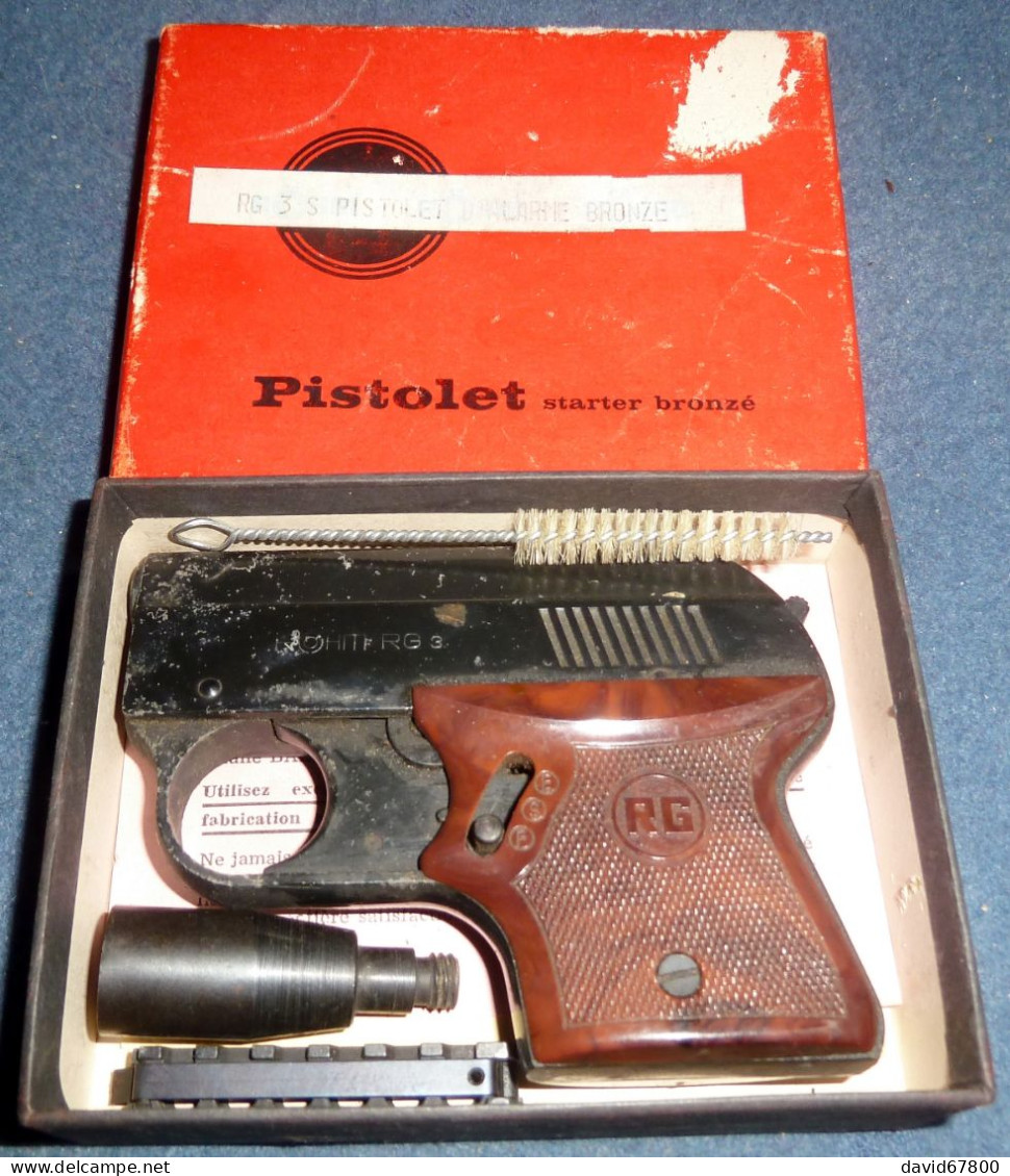 PISTOLET REVOLVER ALARME ET A GAZ MARQUE ROHM RG3S CAL 6 Mm VENTE LIBRE DANS SA BOITE - Armes Neutralisées