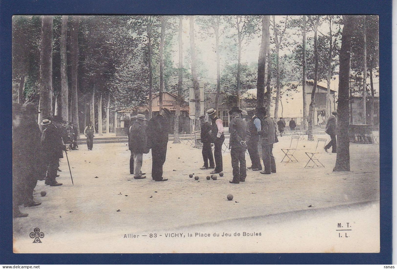 CPA Jeux De Boules Pétanque Non Circulée Vichy - Bocce