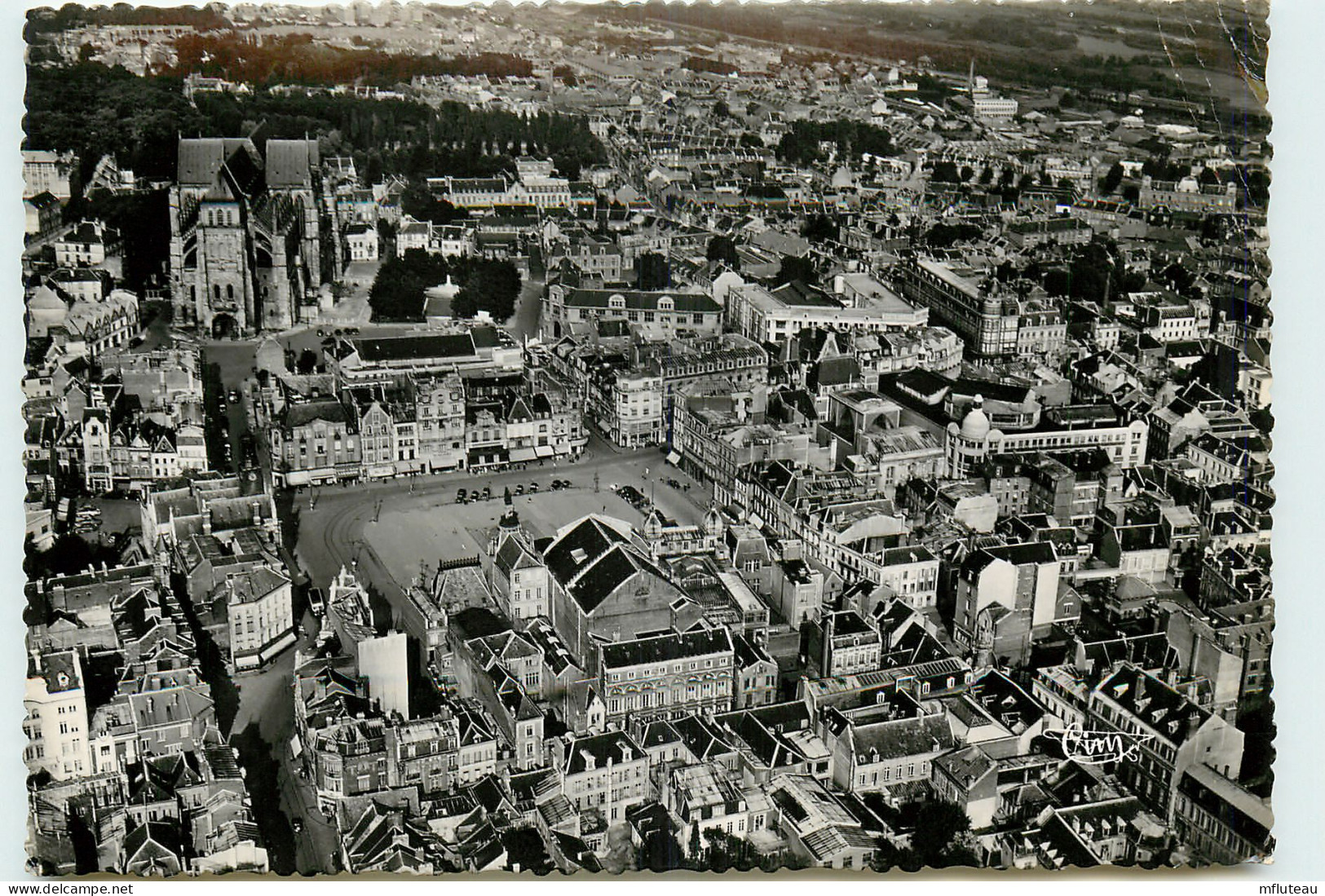 02* ST QUENTIN  CPSM (10x15cm)                                     MA56-0058 - Saint Quentin