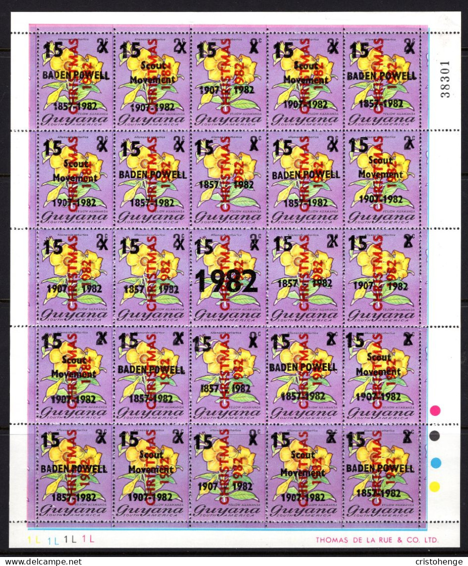 Guyana 1982 Christmas Sheet MNH (SG 1024a) - Guyane (1966-...)