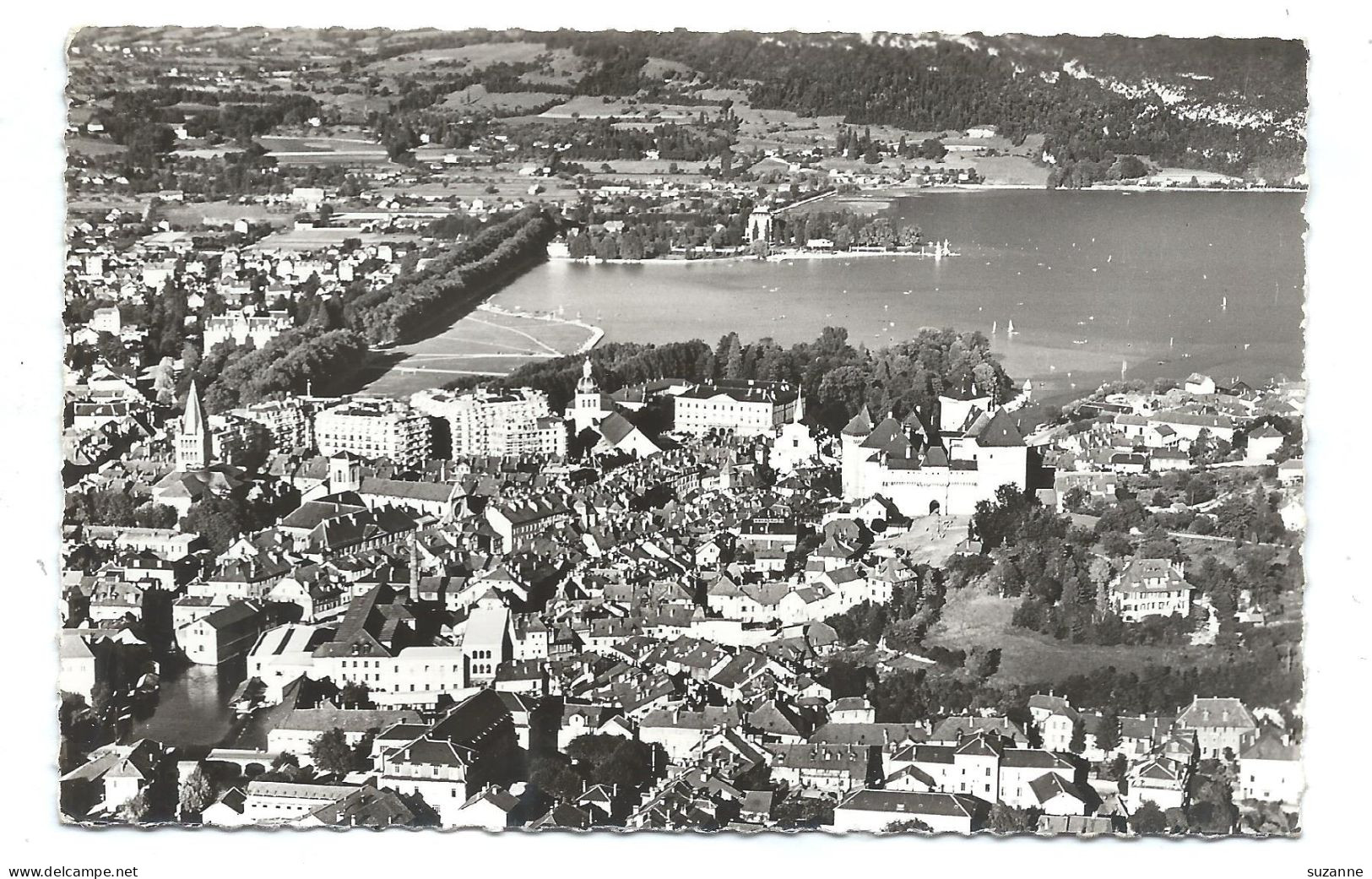 ANNECY - Vue Aérienne Générale Et Le Lac - 958 G. Mouchet - Annecy