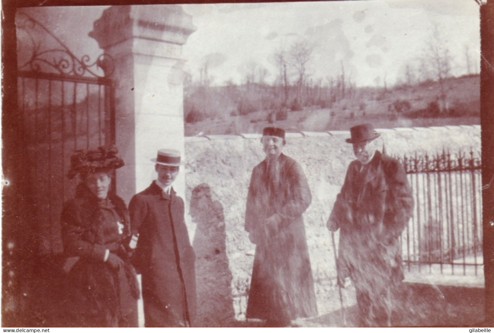 Photo Originale - Année 1905 - CAUZAC ( Lot Et Garonne ) Pose Pour La Photo Au Chateau   - Places