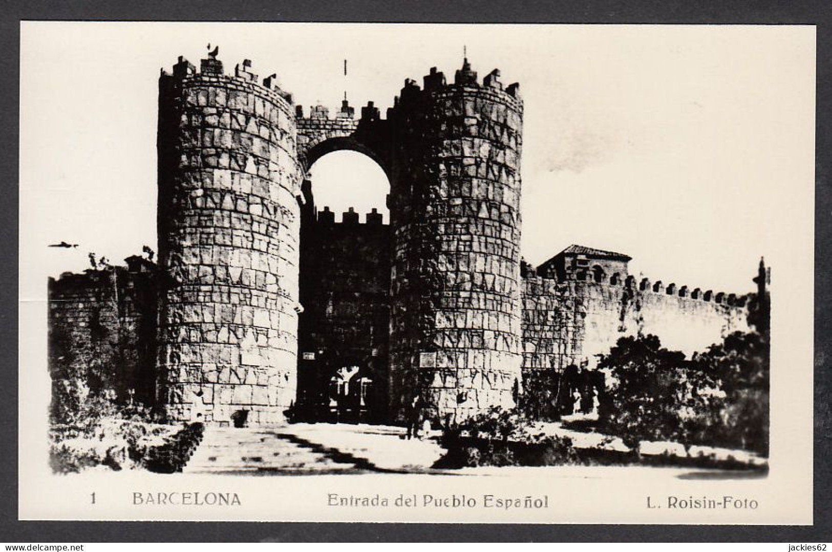 062348/ BARCELONA, Entrada Del Pueblo Español, L. Roisin-Foto - Barcelona