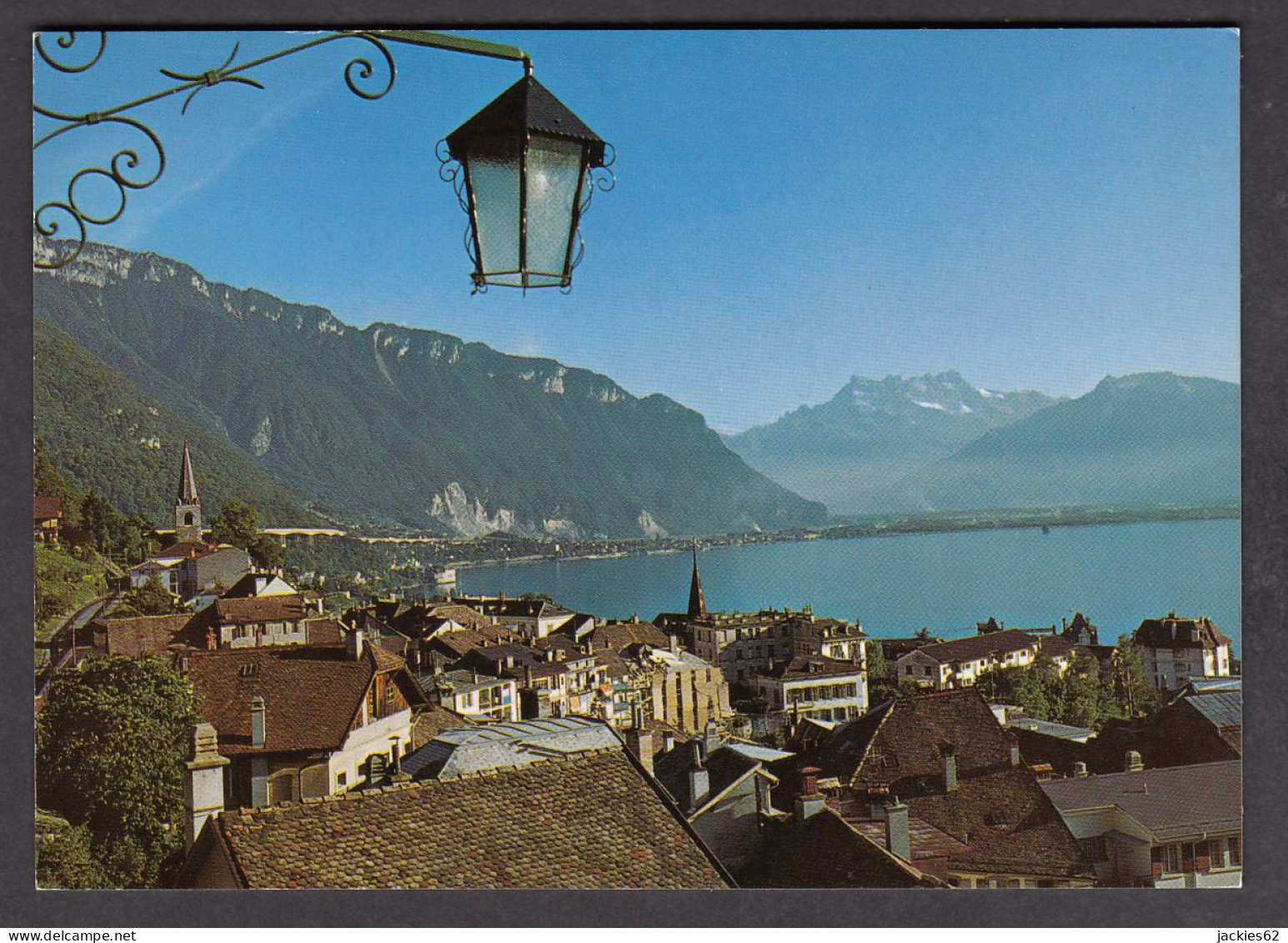 110219/ MONTREUX, Vue Du Vieux Montreux Et Les Dents Du Midi - Montreux