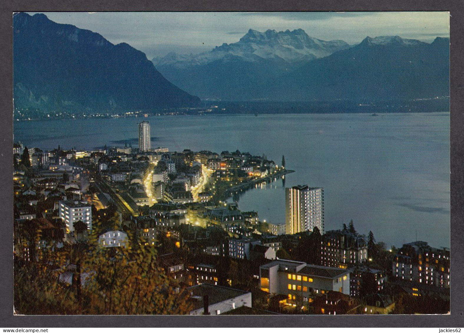 110217/ MONTREUX Et Les Dents Du Midi à La Tombée Du Jour - Montreux