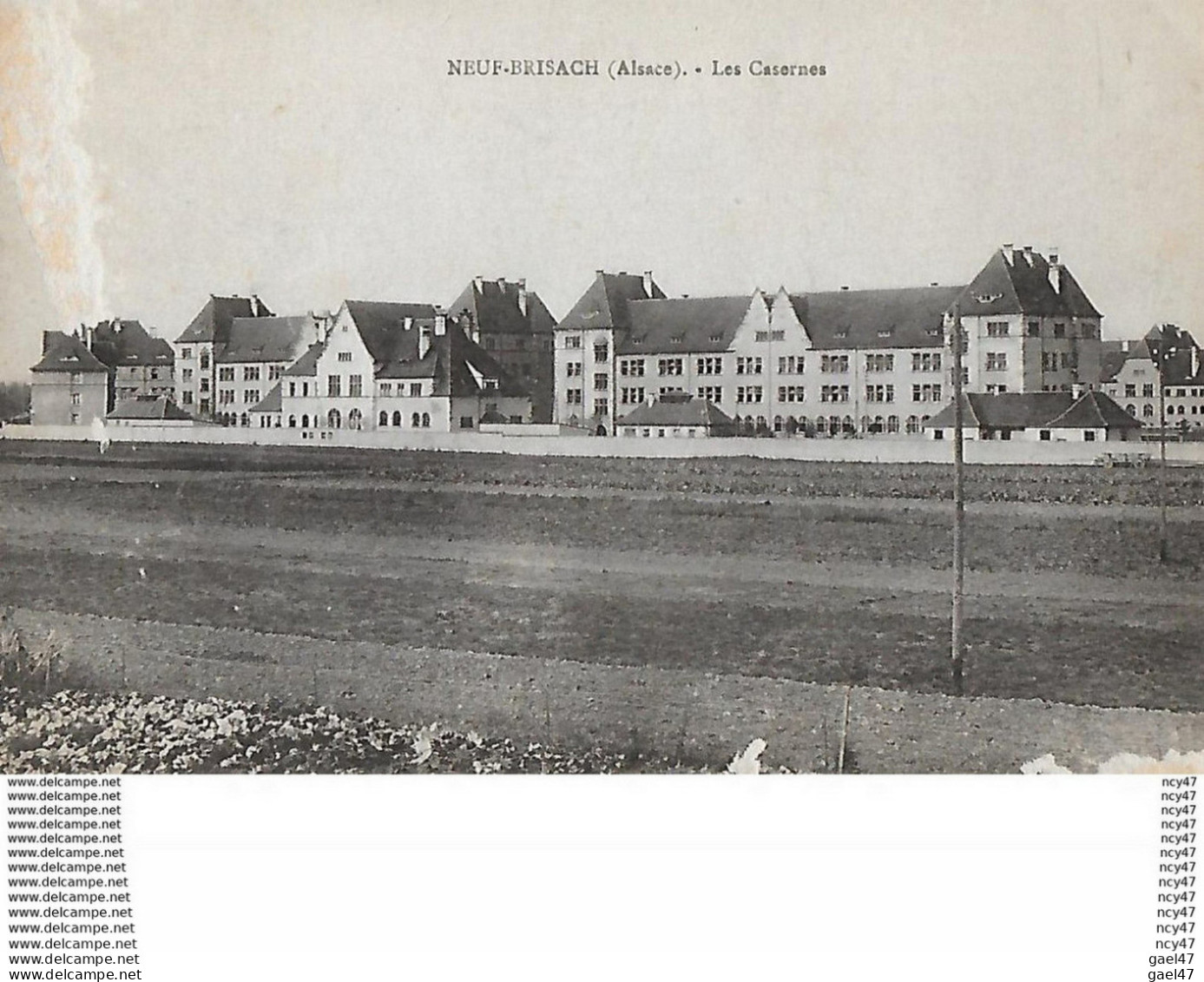 CPA (68)  NEUF-BRISACH.  Les Casernes. ..I 943 - Neuf Brisach