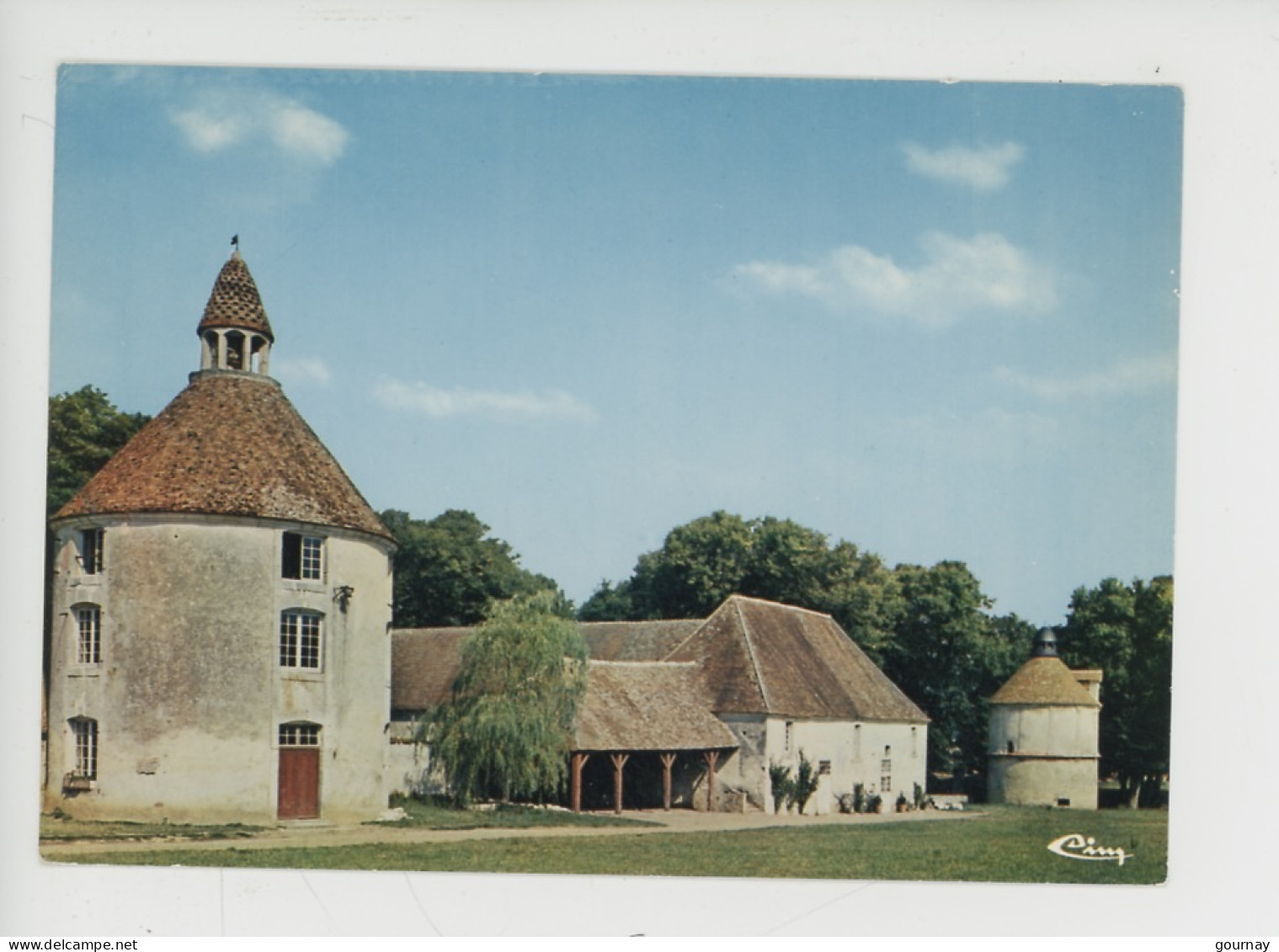 Mortrée - Le Restaurant Et Les Communs - Château D'O XVè Au XVIIIè S. (cp Vierge 007 Combier) - Mortree