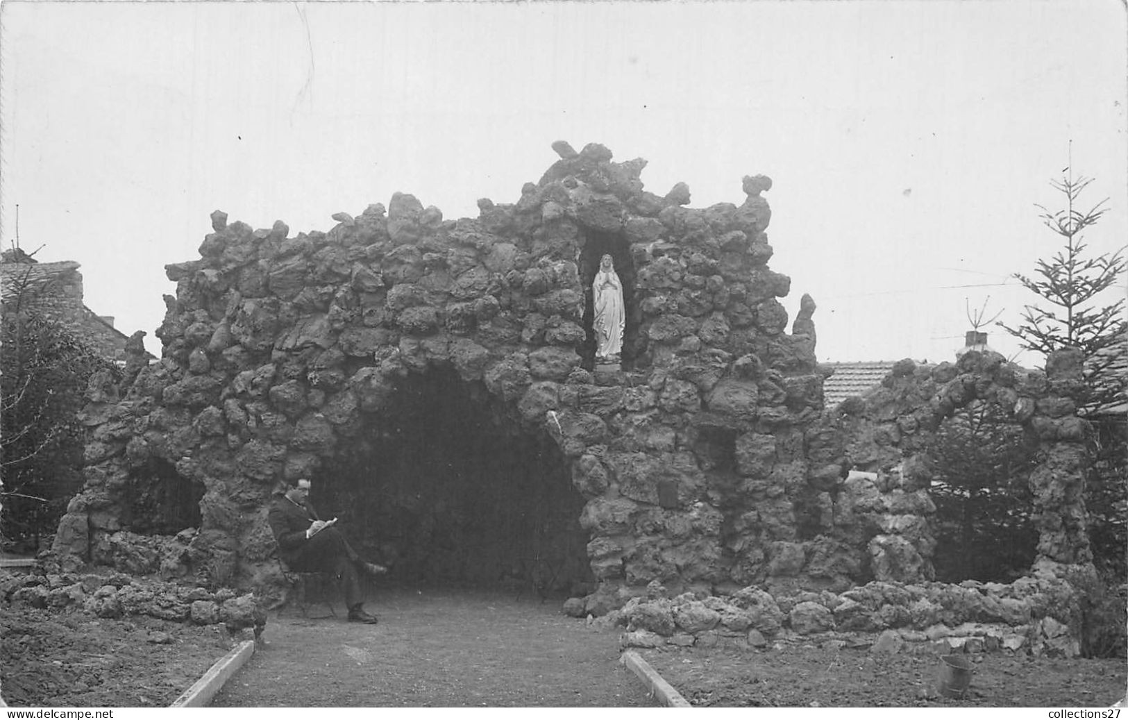 43-YSSINGEAUX- CARTE-PHOTO- 1940- GROTTE RELIGIEUX - Yssingeaux