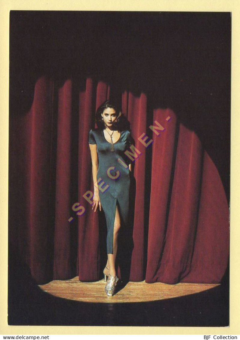 KOOKAI : Femme / Mannequin / Pin-Up / Printemps/Eté 1992 (voir Scan Et Description) - Pin-Ups