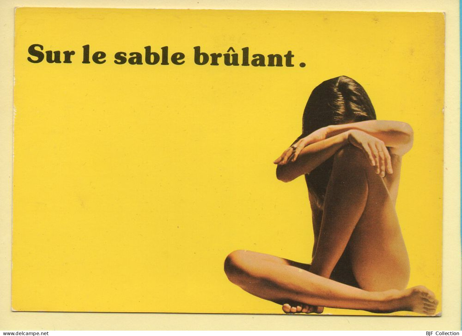 Femme / Pin-Up / Sur Le Sable Brûlant (voir Scan Recto Verso) - Pin-Ups