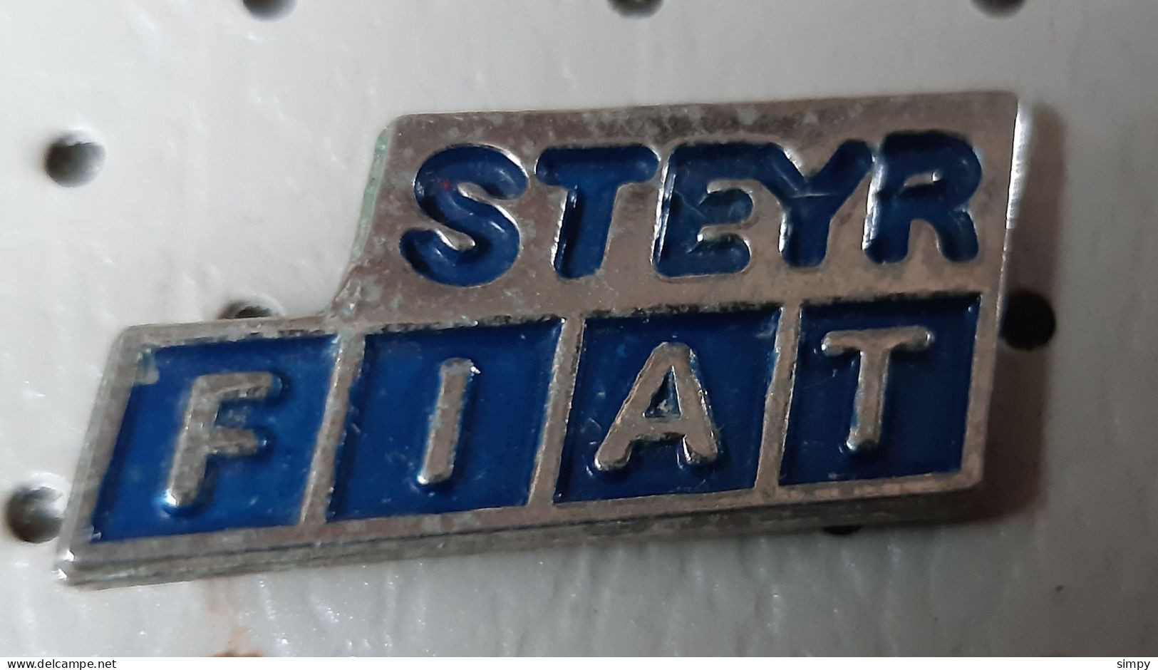 FIAT STEYR  Car Logo Vintage Pin Badge - Fiat