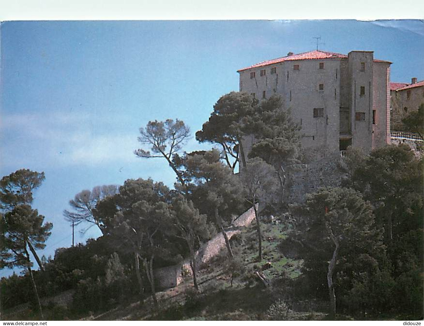 13 - Meyrargues - Le Château Albertas - CPM - Voir Scans Recto-Verso - Meyrargues