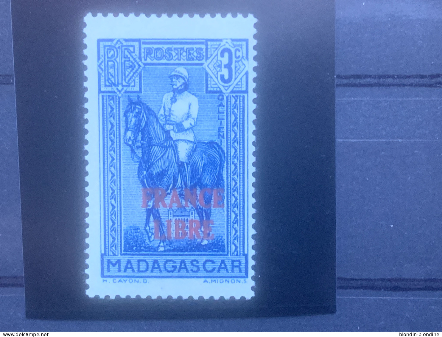 MADAGASCAR YT 243 NEUF* TB - Unused Stamps