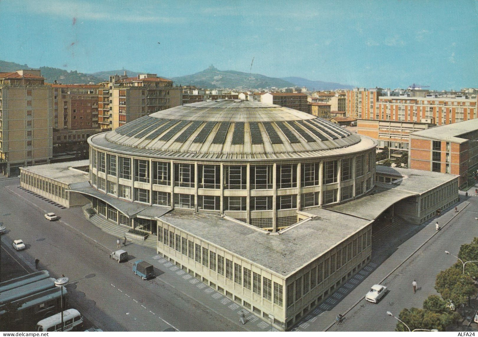 CARTOLINA BOLOGNA PALAZZO DELLO SPORT (MH21 - Basketball